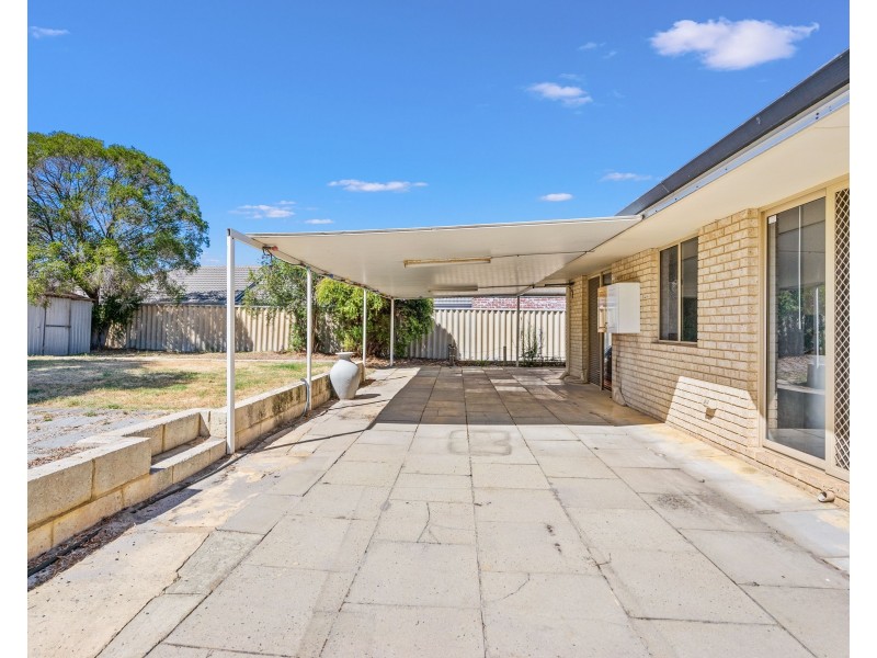 20 Sandalwood Close, Beechboro WA 6063