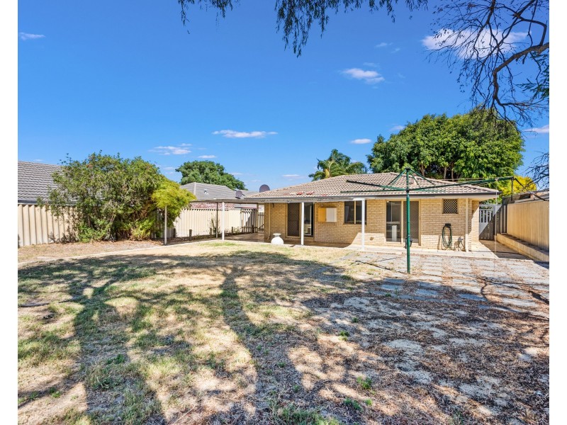 20 Sandalwood Close, Beechboro WA 6063