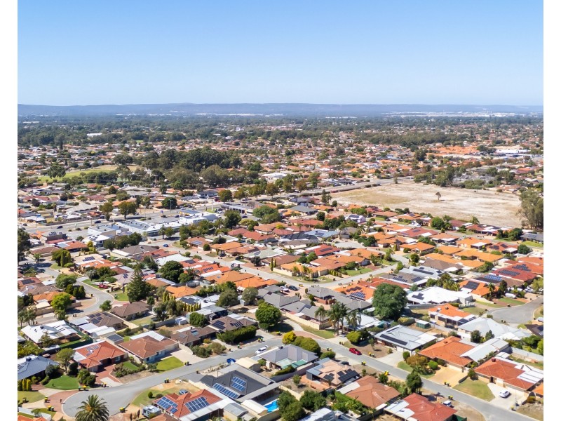 20 Sandalwood Close, Beechboro WA 6063