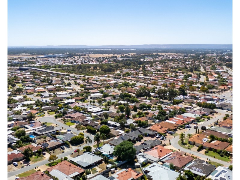 20 Sandalwood Close, Beechboro WA 6063