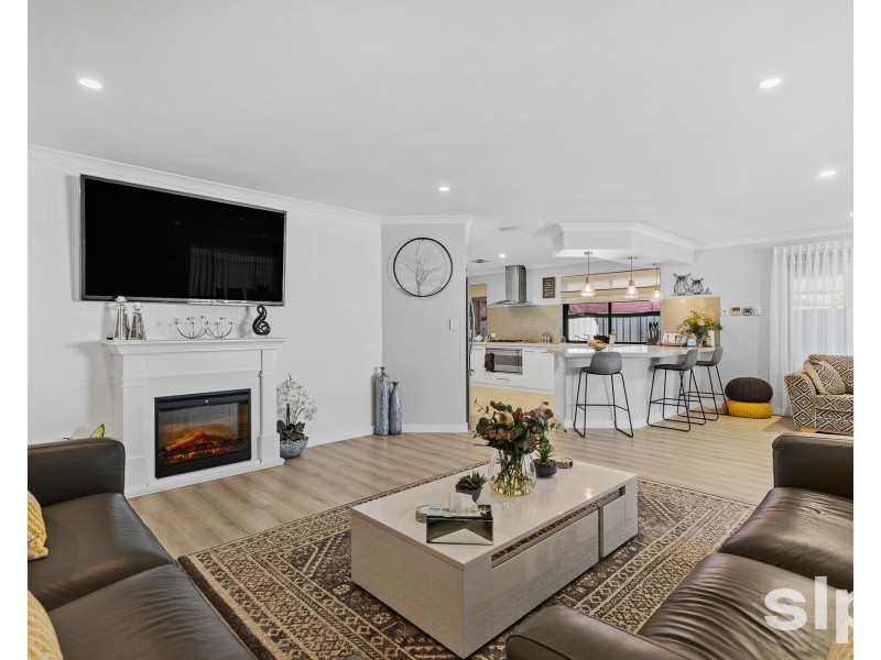 18 Burnsville Drive, Secret Harbour WA 6173