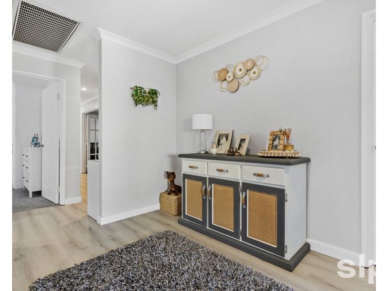 18 Burnsville Drive, Secret Harbour WA 6173