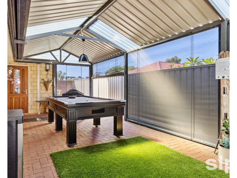 18 Burnsville Drive, Secret Harbour WA 6173