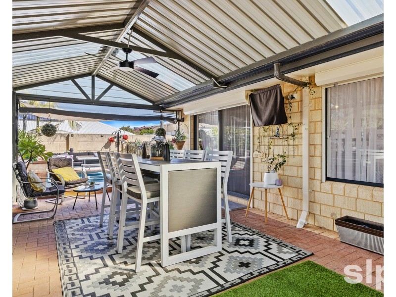 18 Burnsville Drive, Secret Harbour WA 6173