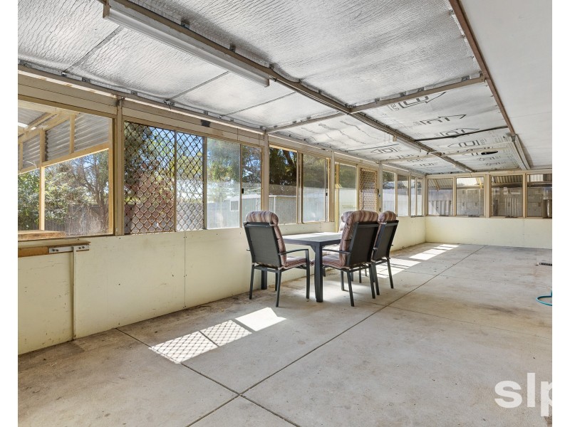 11 Kurrajong Road, Safety Bay WA 6169