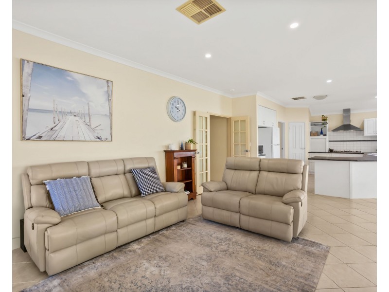 3 Shapwick Approach, Butler WA 6036