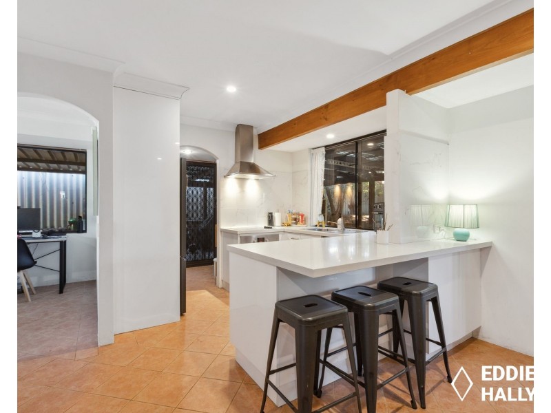 6 Tarndale Way, South Lake WA 6164