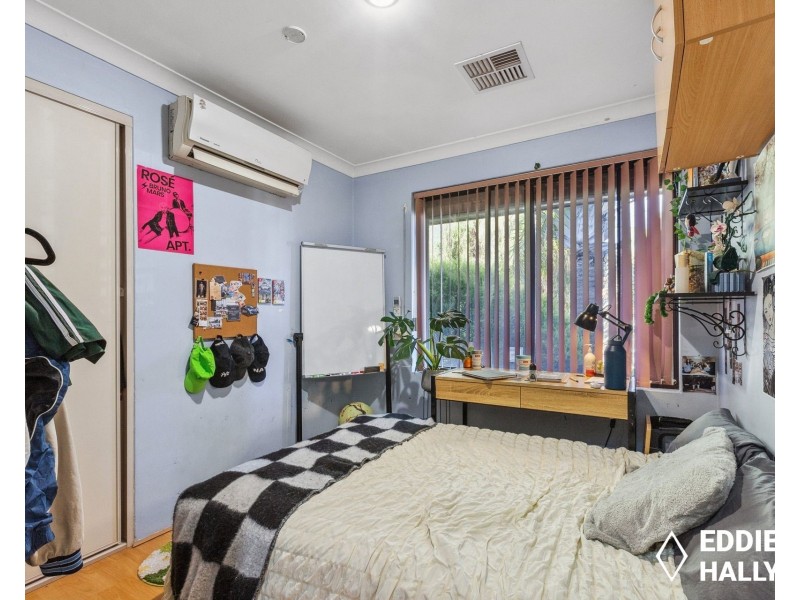 6 Tarndale Way, South Lake WA 6164