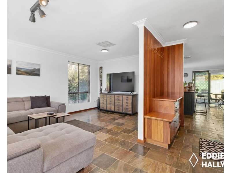 21 Tarndale Way, South Lake WA 6164