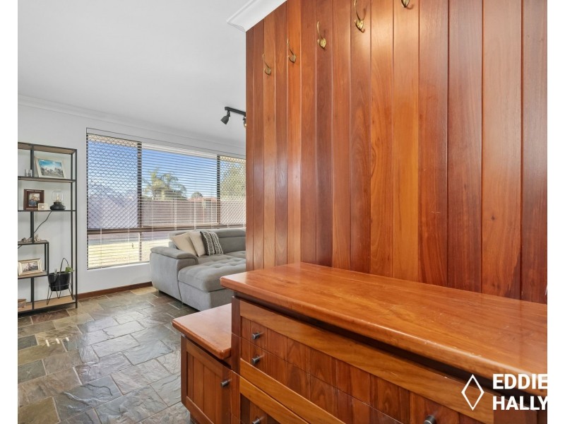 21 Tarndale Way, South Lake WA 6164