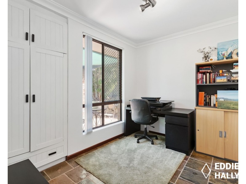 21 Tarndale Way, South Lake WA 6164