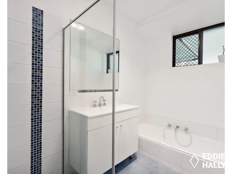 21 Tarndale Way, South Lake WA 6164