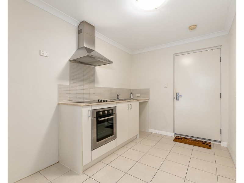 13/2 Royston Link, Butler WA 6036