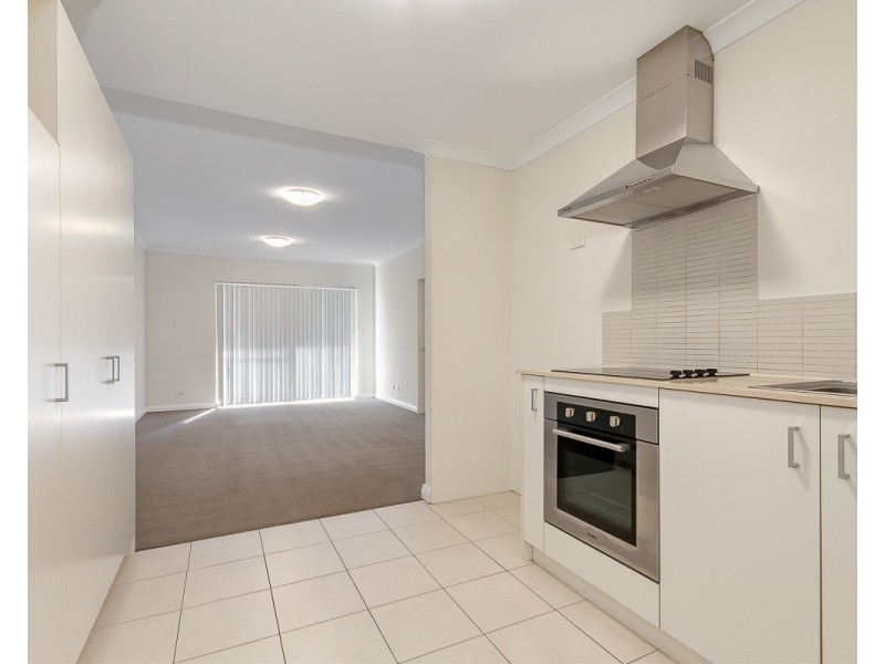 13/2 Royston Link, Butler WA 6036
