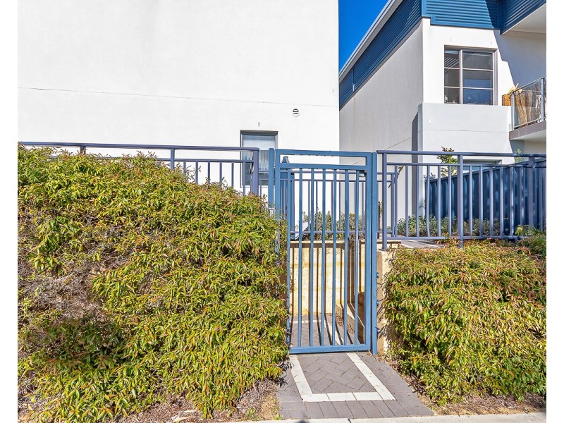 13/2 Royston Link, Butler WA 6036