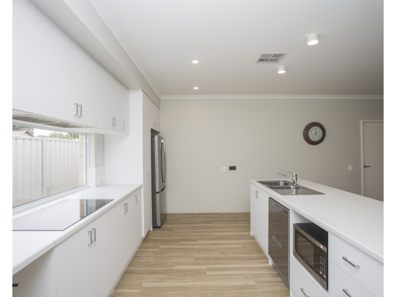 7 Harold Street, Bellevue WA 6056