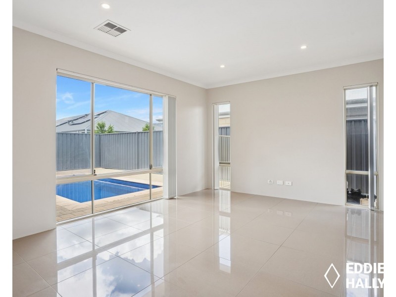 41 Dickerson Loop, Hammond Park WA 6164