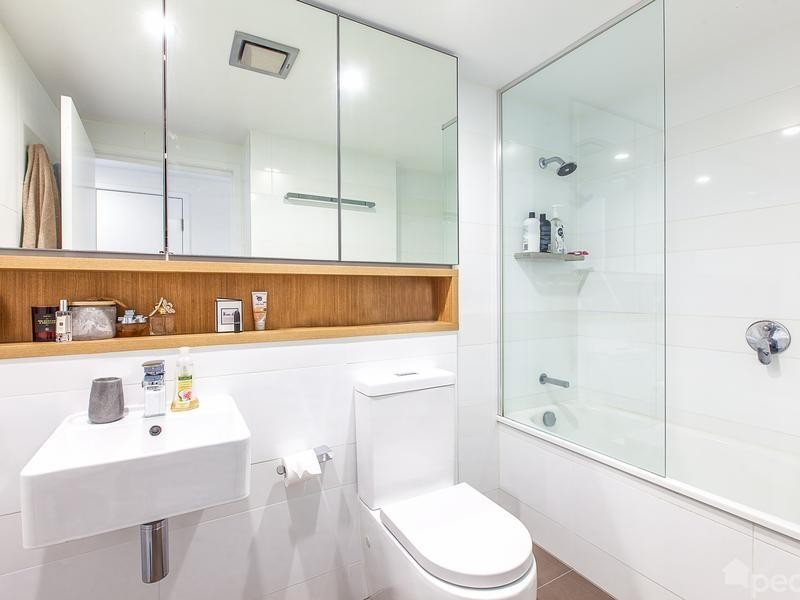 512/113 Commercial Road, Teneriffe QLD 4005