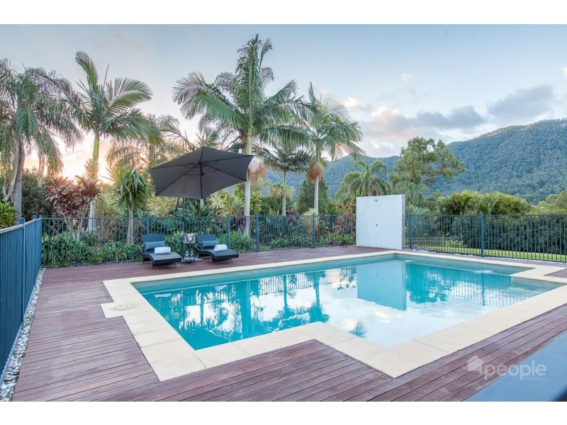 4 Dressage Close, Highvale QLD 4520