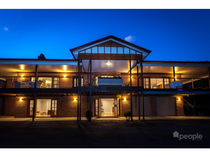 14 Birdwood Drive, Samford Valley QLD 4520