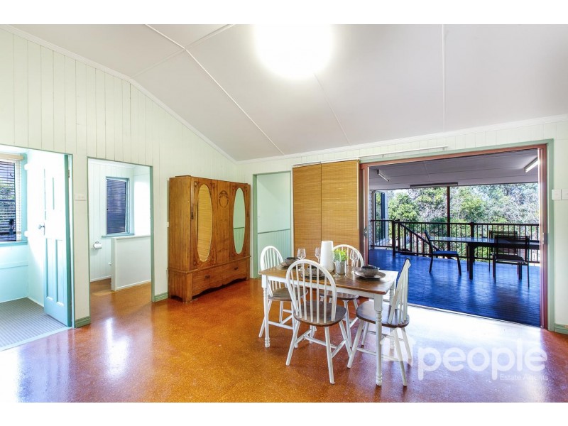 16 Cribb Street, Sadliers Crossing QLD 4305