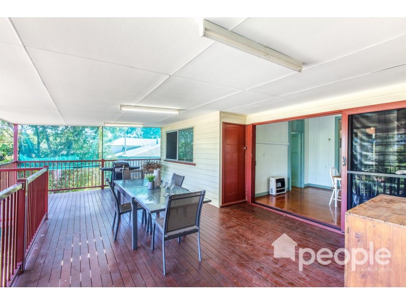 16 Cribb Street, Sadliers Crossing QLD 4305