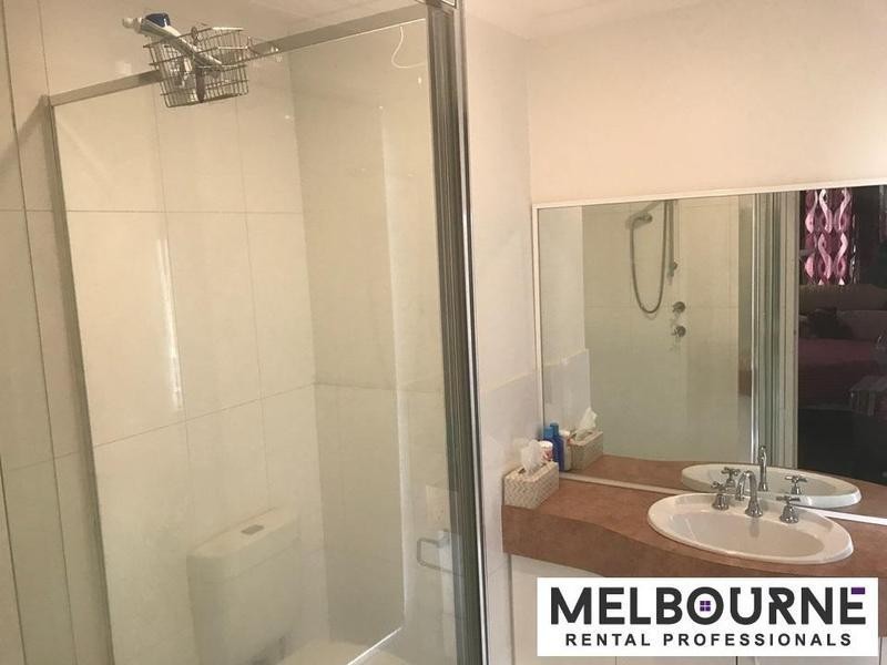 3 Peveril Crescent, Cranbourne North VIC 3977