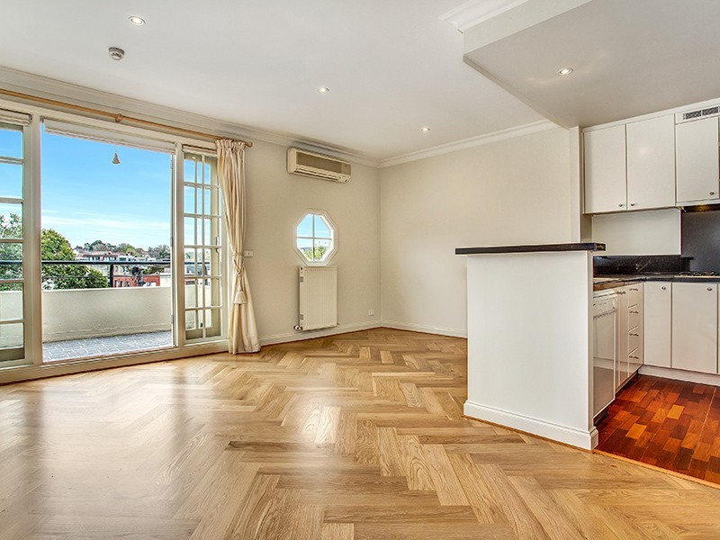 11/105 Mathoura Road, Toorak VIC 3142