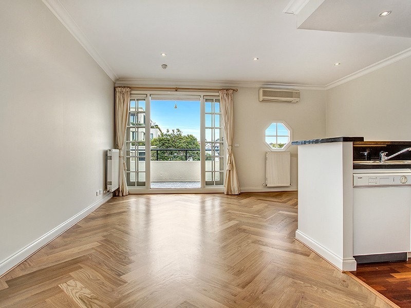 11/105 Mathoura Road, Toorak VIC 3142