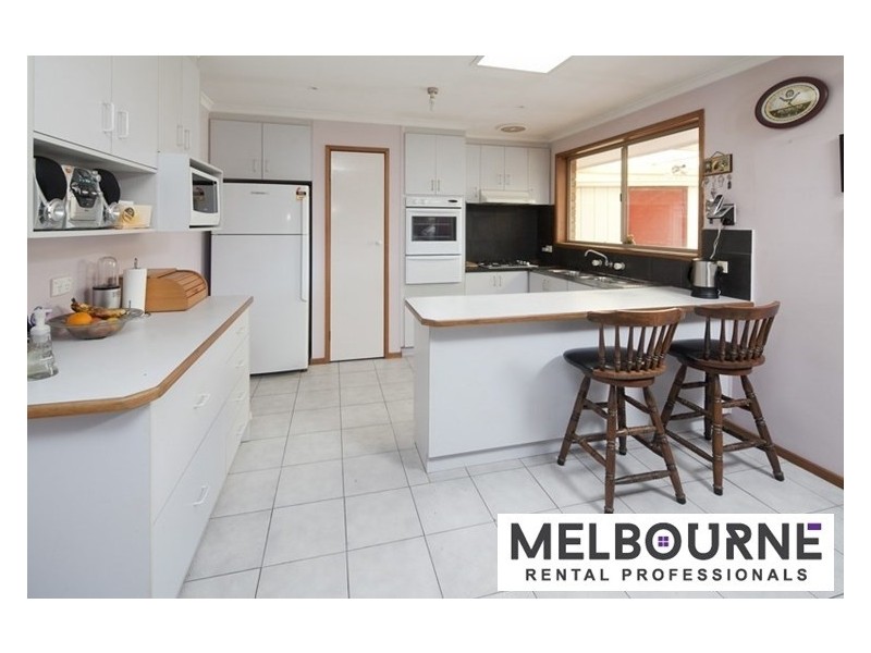 20 Chomley Street, Cranbourne VIC 3977