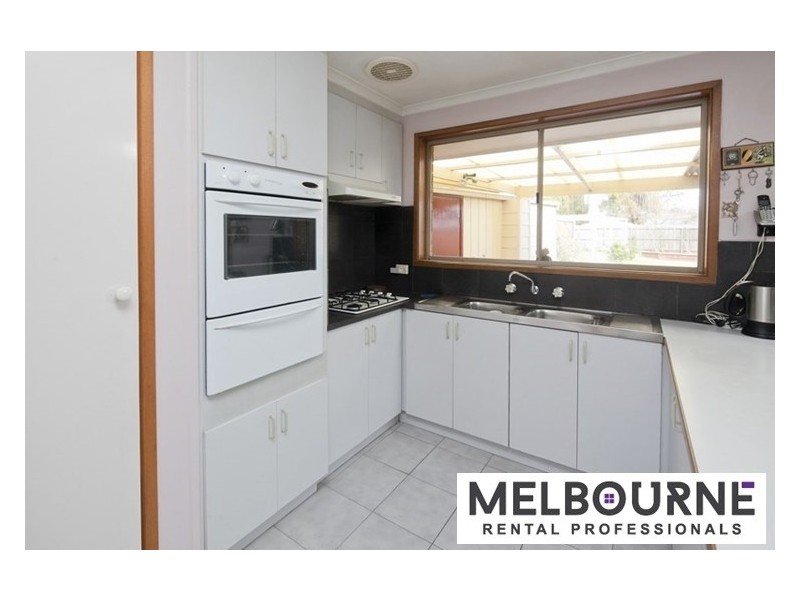 20 Chomley Street, Cranbourne VIC 3977