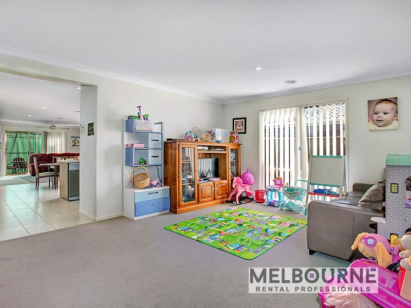 43 Manuka Grove, Wyndham Vale VIC 3024