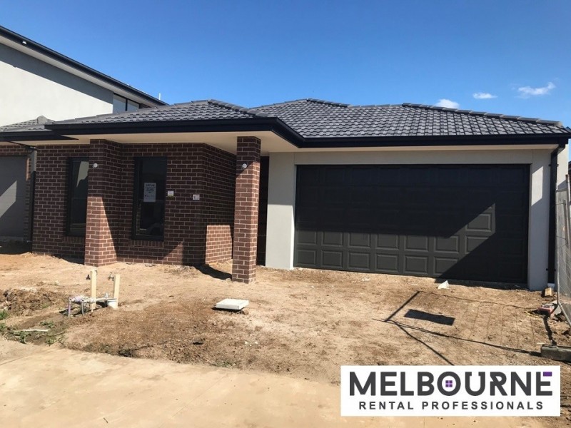210 Duff Street, Cranbourne West VIC 3977