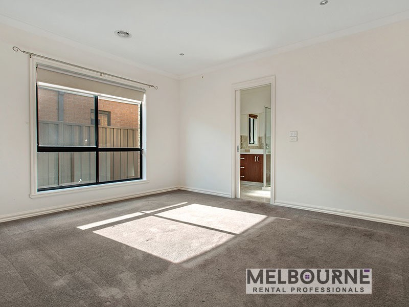 70 Kinglake Crescent, Craigieburn VIC 3064