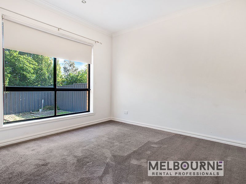 70 Kinglake Crescent, Craigieburn VIC 3064