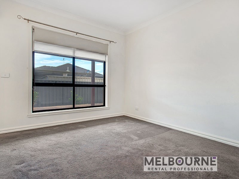 70 Kinglake Crescent, Craigieburn VIC 3064