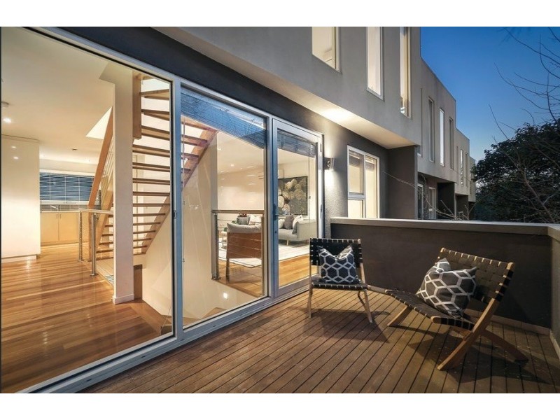 1/6 Summerhill Road, Glen Iris VIC 3146