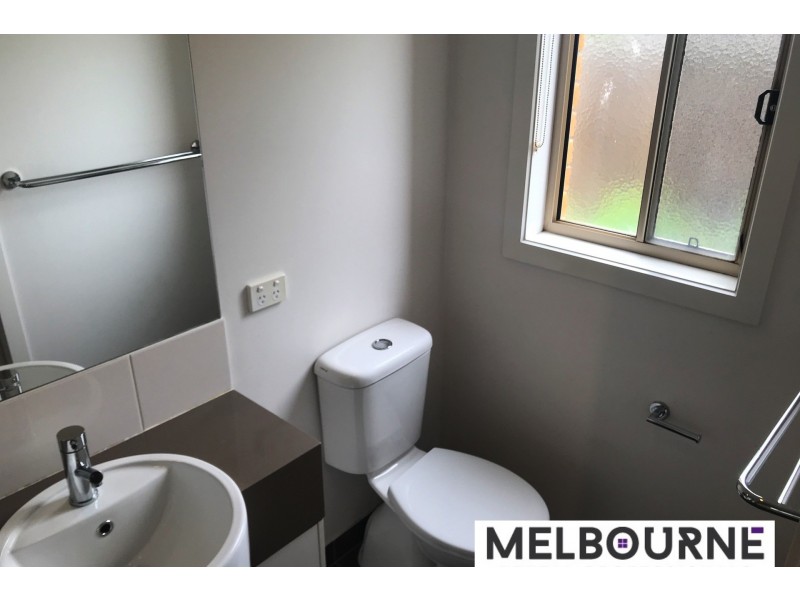 18 Landscape Drive, Truganina VIC 3029