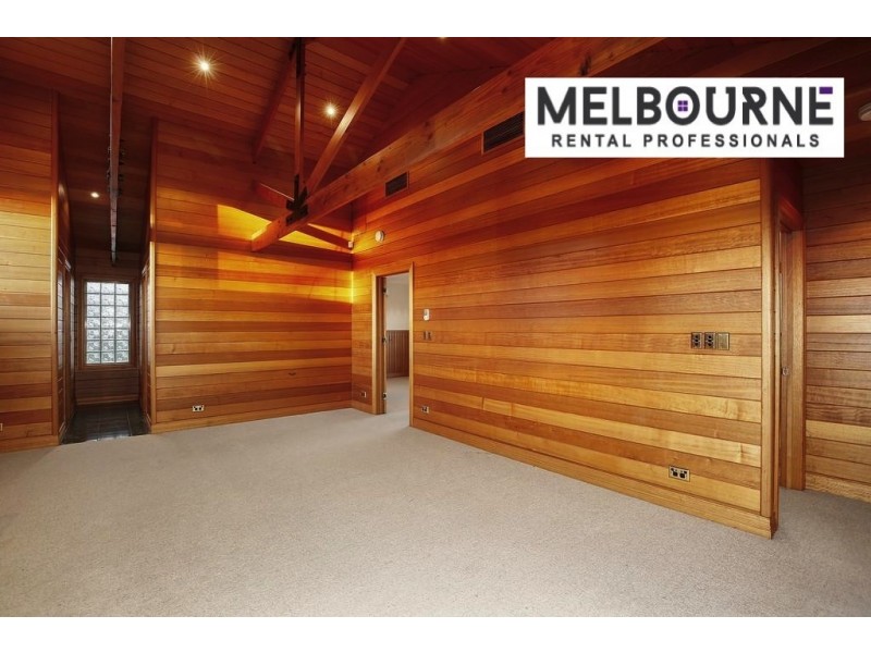 2 Mawson Close, Wantirna South VIC 3152