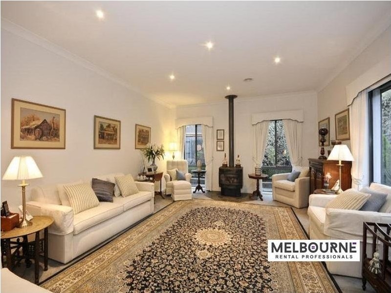 104 Jenola Parade, Wantirna South VIC 3152