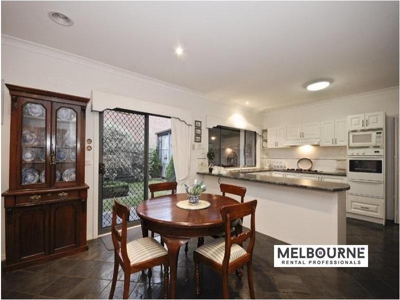 104 Jenola Parade, Wantirna South VIC 3152