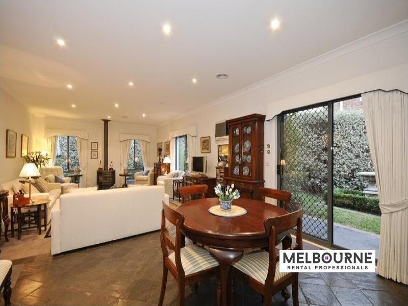 104 Jenola Parade, Wantirna South VIC 3152