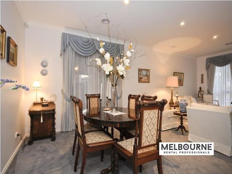 104 Jenola Parade, Wantirna South VIC 3152