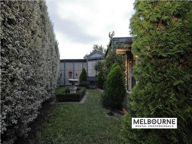 104 Jenola Parade, Wantirna South VIC 3152