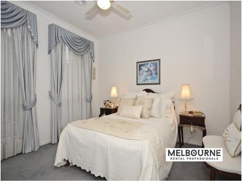 104 Jenola Parade, Wantirna South VIC 3152