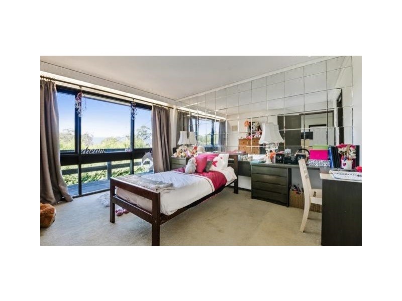 37 Canterbury Road, Ringwood East VIC 3135