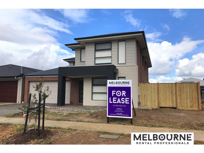 14 Langshan Road, Clyde North VIC 3978