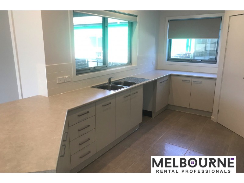 41 Hartleigh Street, Clyde VIC 3978