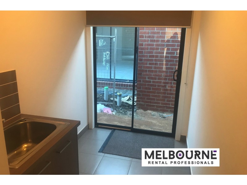 20 Langshan Road, Clyde North VIC 3978