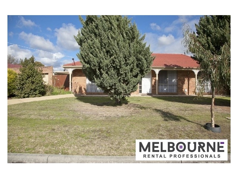 20 Chomley Street, Cranbourne VIC 3977